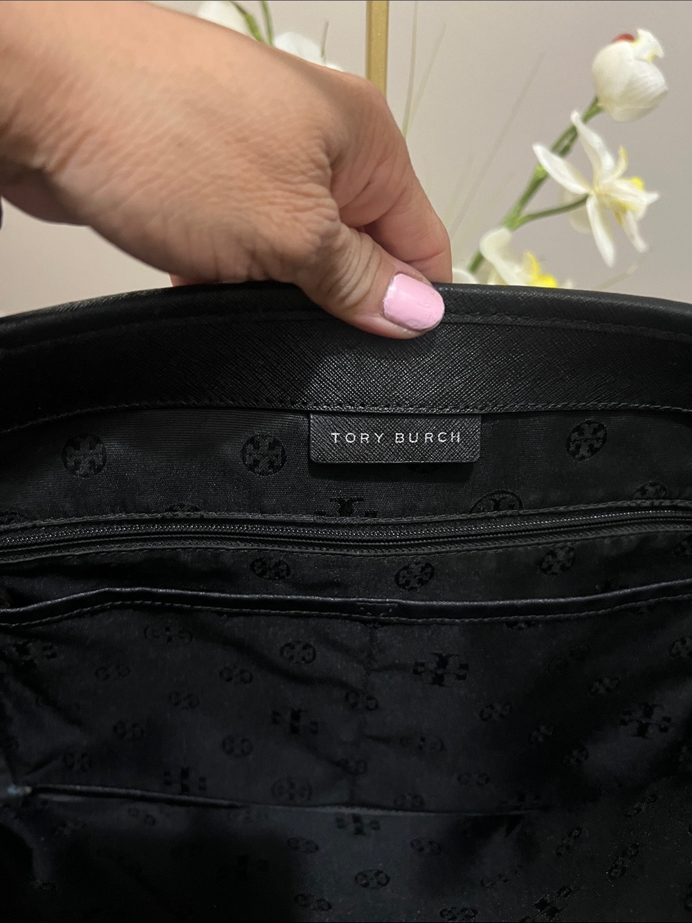 Tory Burch Gray Wool Buckle Tote with Black Leather Details GUC retail $349 - Picture 6 of 10